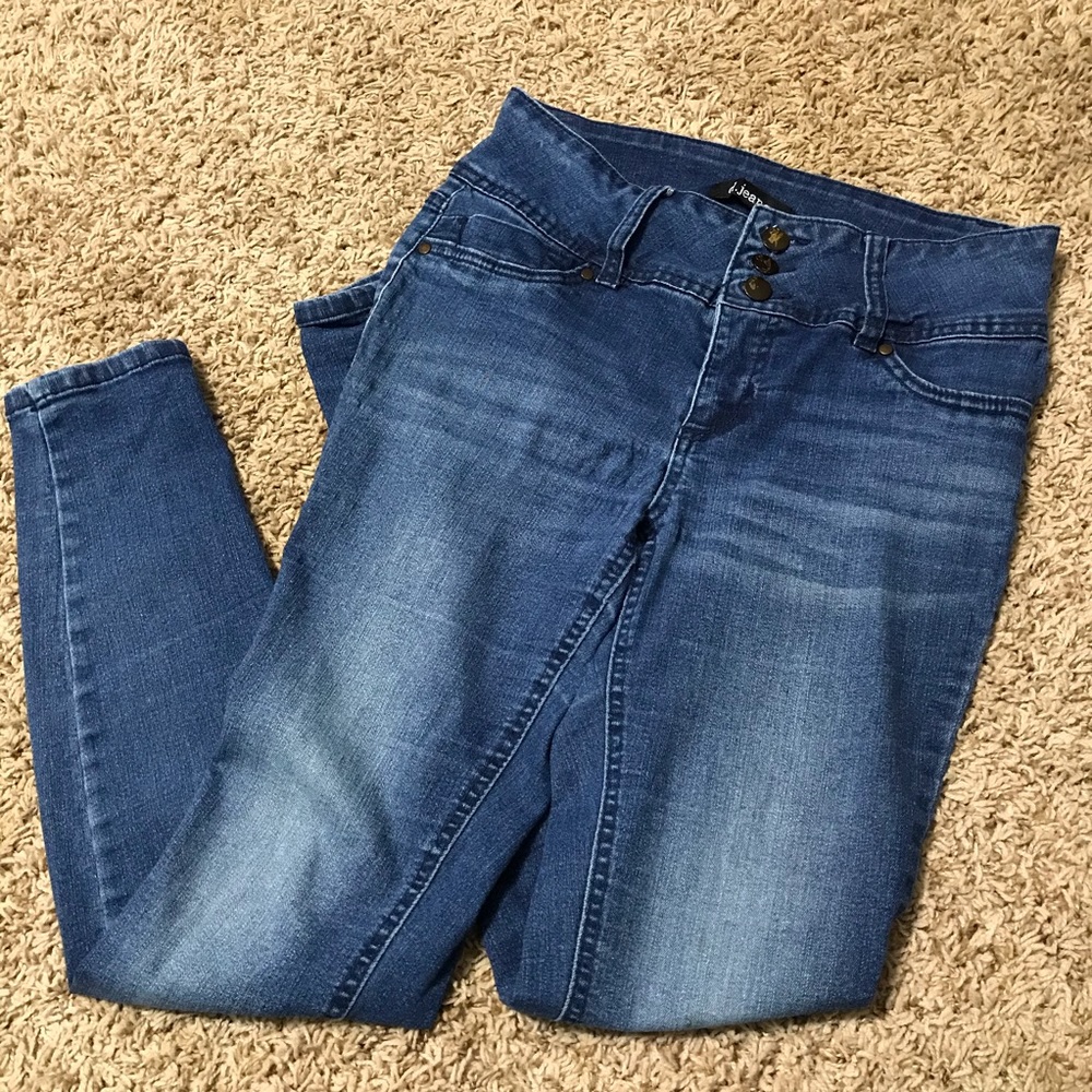 💜5/$15💜 D Jenas Skinny Jeans SEE PICS